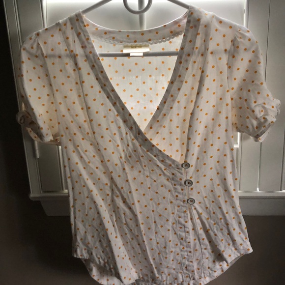 Anthropologie Tops - Maeve by Anthropologie polka dot shirt size 2 💫